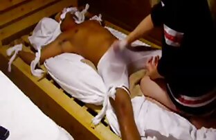 XXX Kameramen berbakat membantu video sex xx jepang dua teman biseksual.